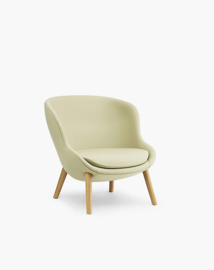 Hyg-Lounge-Chair-Low-Oak1